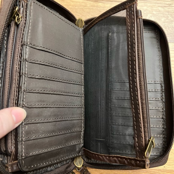 STS wristlet wallet - Picture 3 of 7